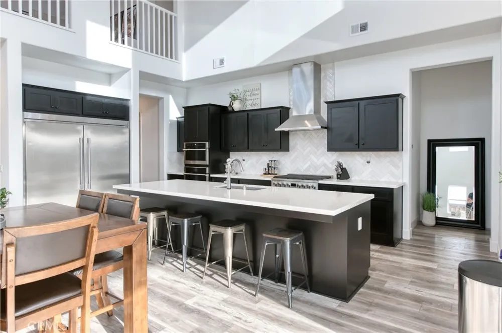 1736 Renn Clovis, CA 93619
