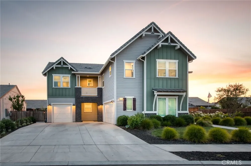 1736 Renn Clovis, CA 93619