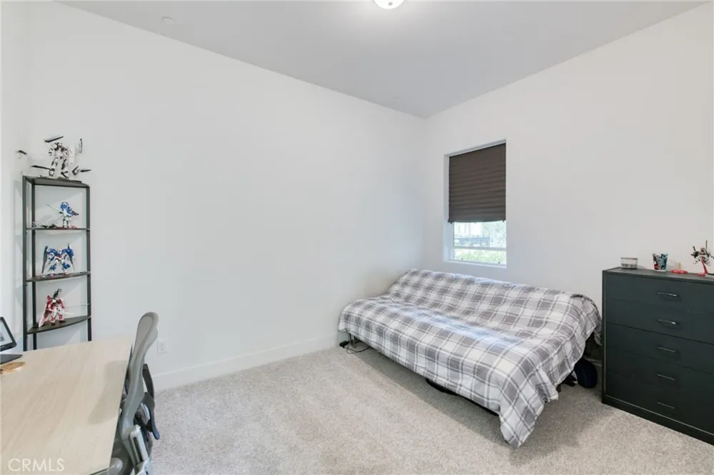 1736 Renn Clovis, CA 93619