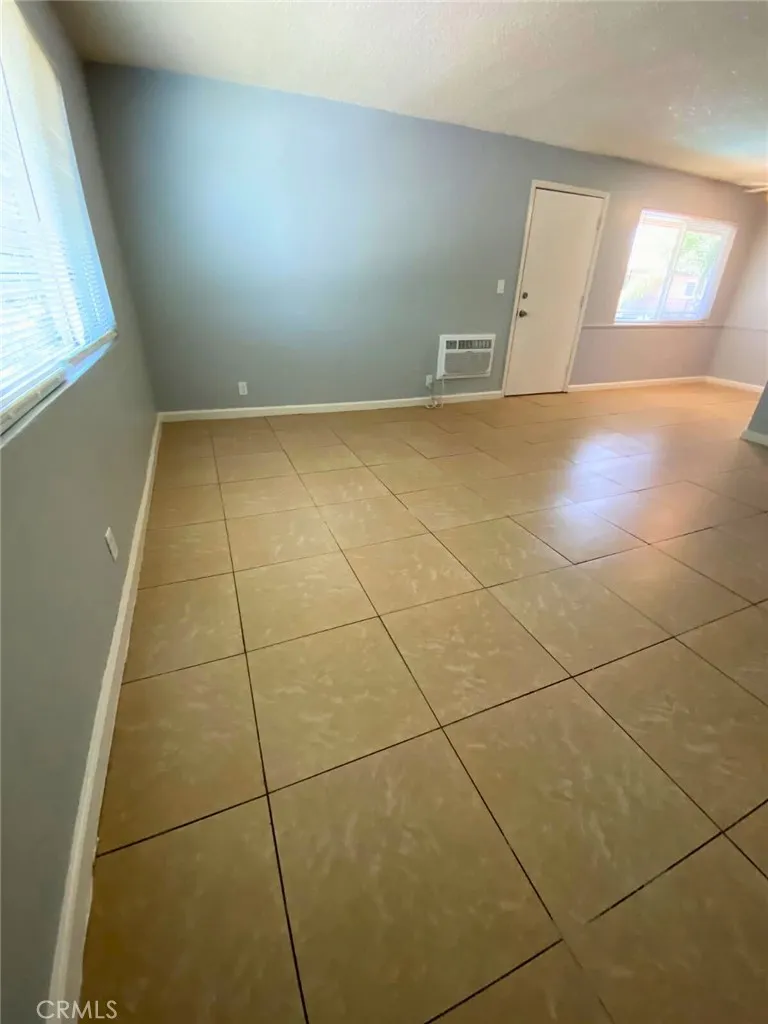 811 Orchid Court #J Upland, CA 91786