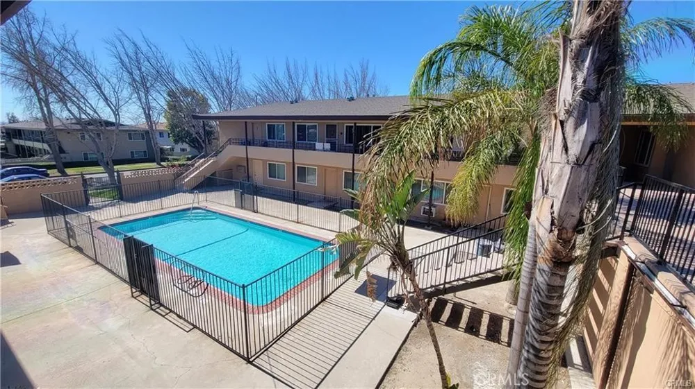 811 Orchid Court #J Upland, CA 91786