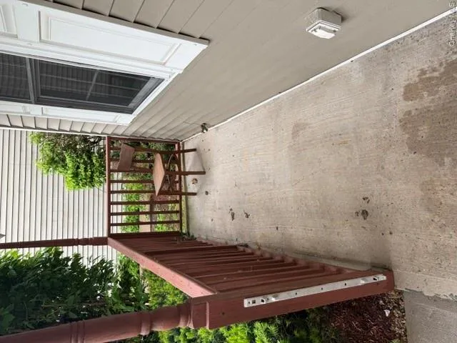 212 Hillside Lane Ellenville, NY 12428