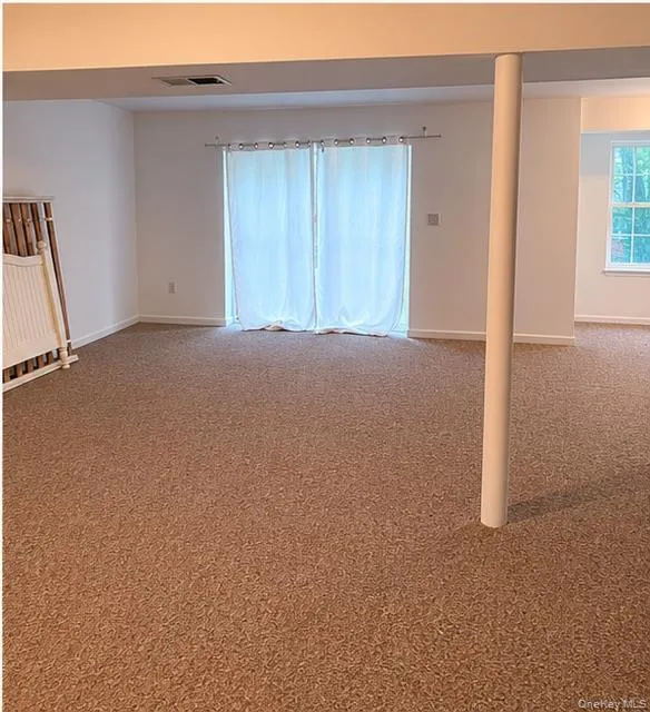 212 Hillside Lane Ellenville, NY 12428