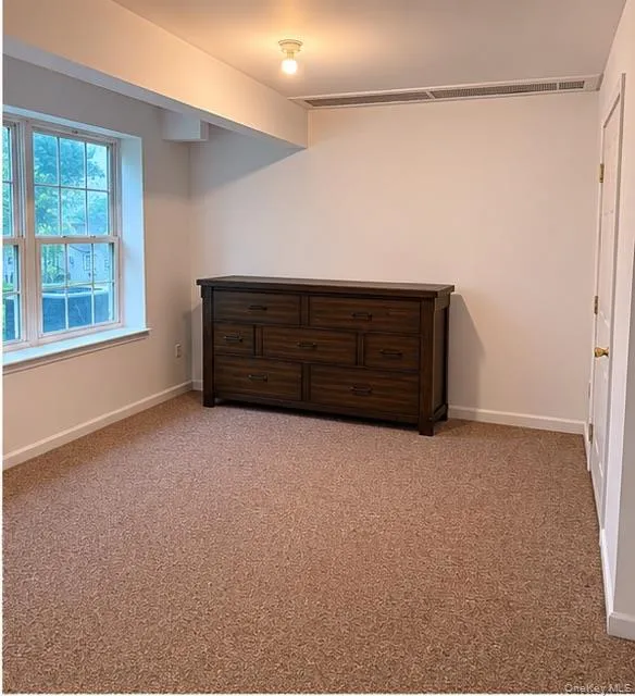 212 Hillside Lane Ellenville, NY 12428