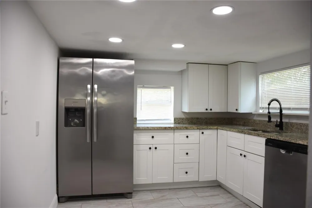402 LENOX STREET Lakeland, FL 33803
