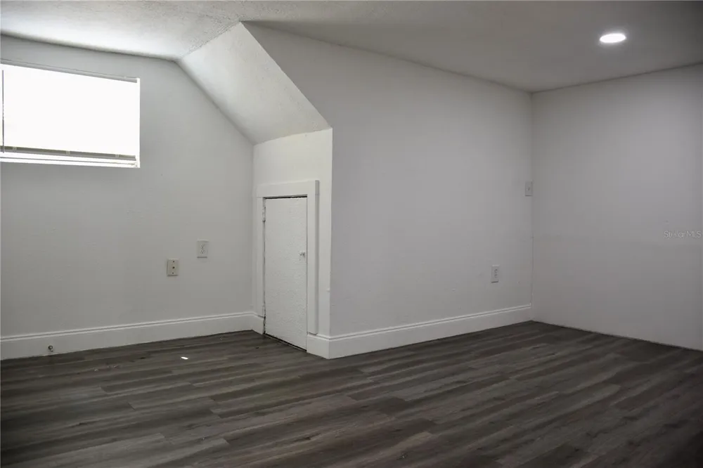 402 LENOX STREET Lakeland, FL 33803