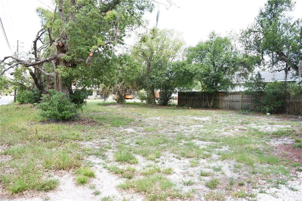 402 LENOX STREET Lakeland, FL 33803