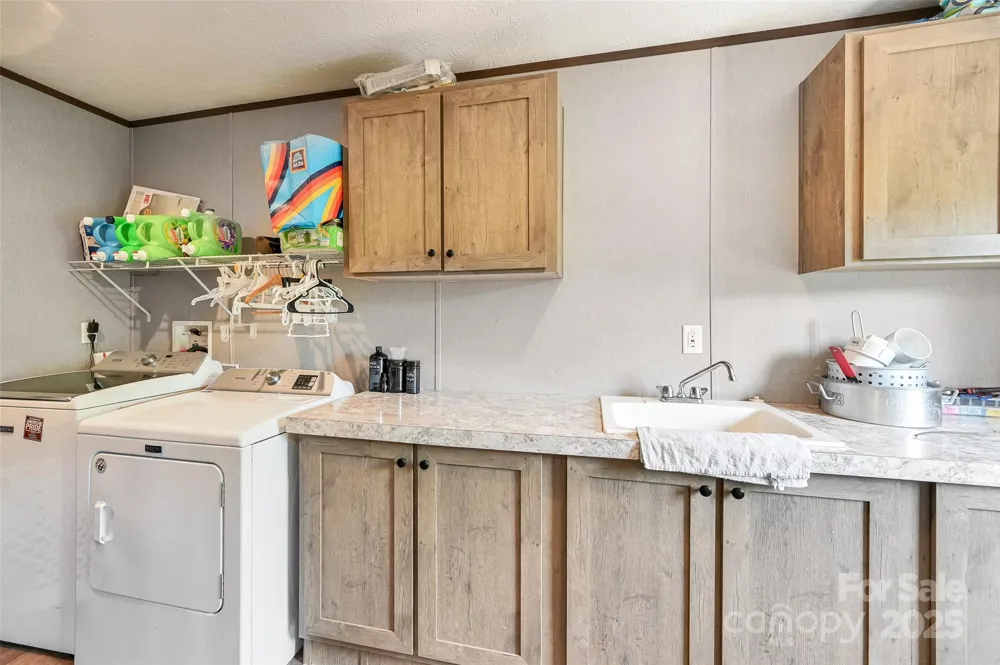 208 Stillwater Springs Road Burnsville, NC 28714