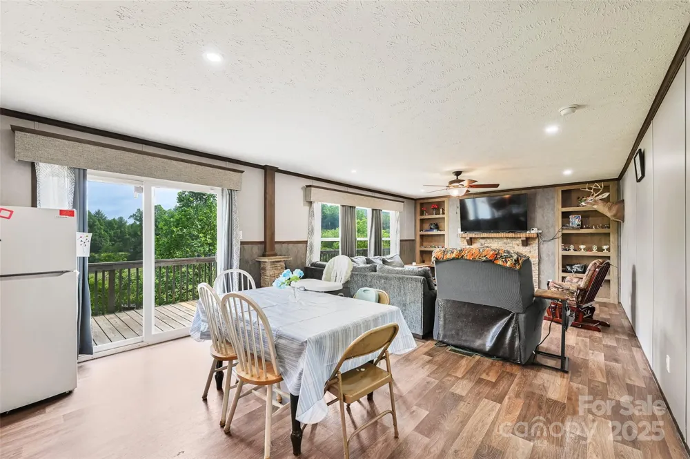 208 Stillwater Springs Road Burnsville, NC 28714
