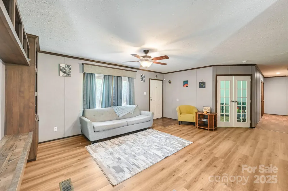 208 Stillwater Springs Road Burnsville, NC 28714