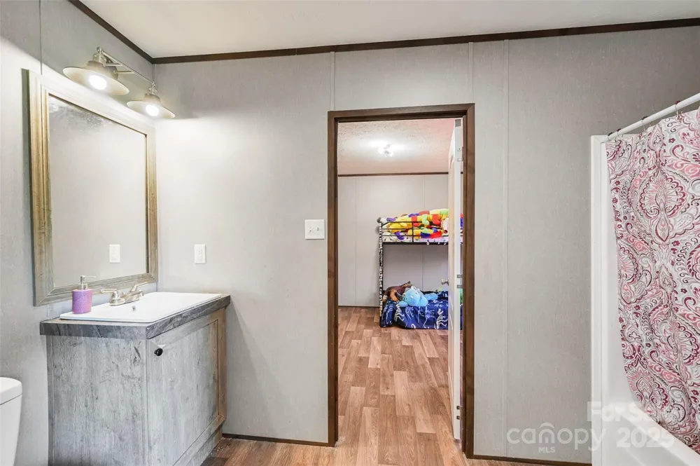 208 Stillwater Springs Road Burnsville, NC 28714