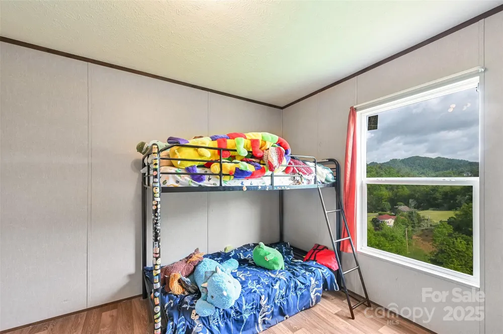 208 Stillwater Springs Road Burnsville, NC 28714