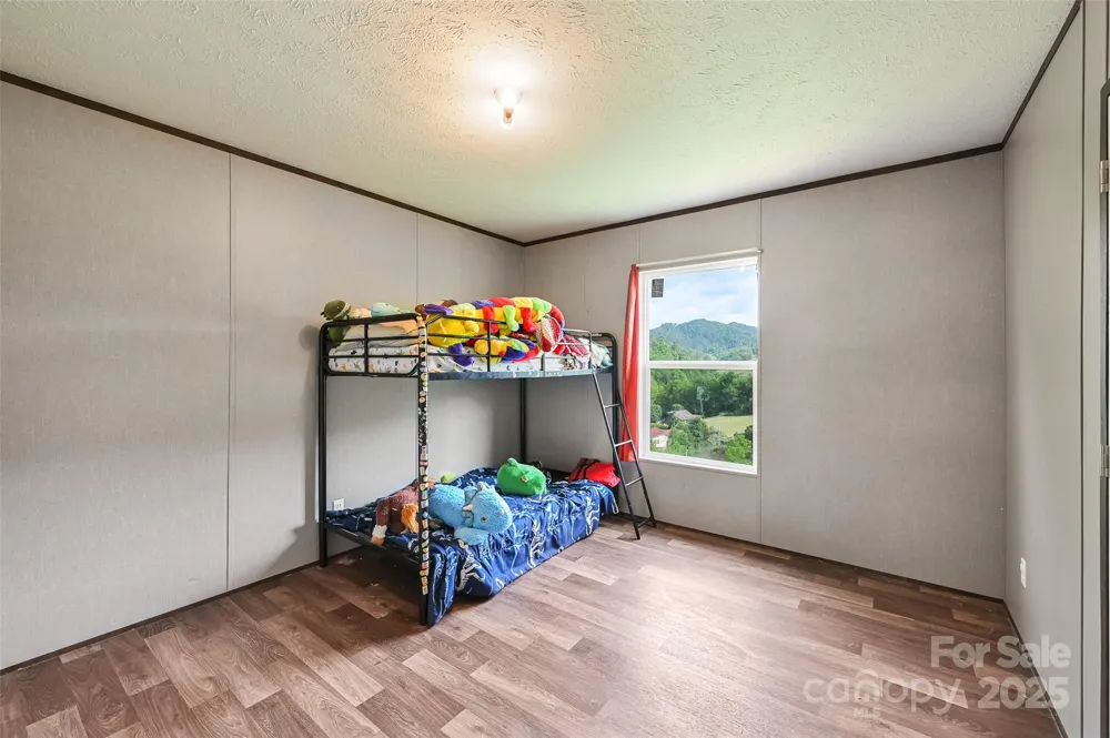 208 Stillwater Springs Road Burnsville, NC 28714