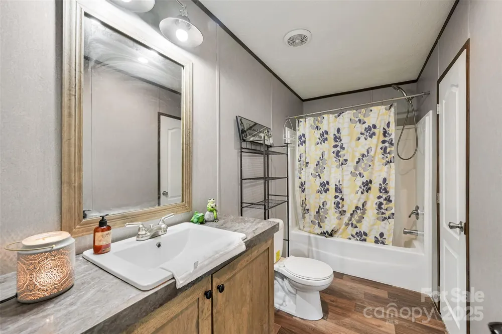 208 Stillwater Springs Road Burnsville, NC 28714