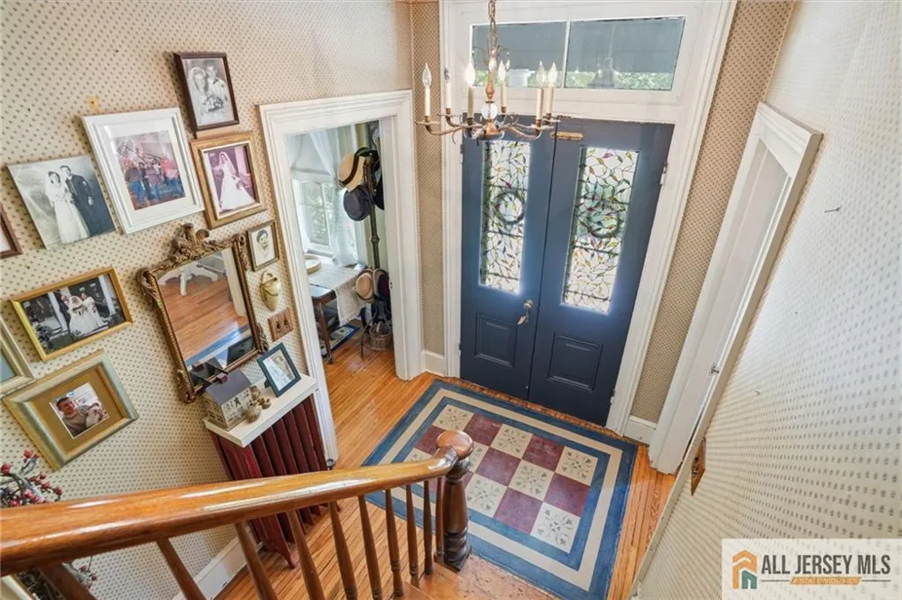706 Old York Road Hightstown, NJ 08520