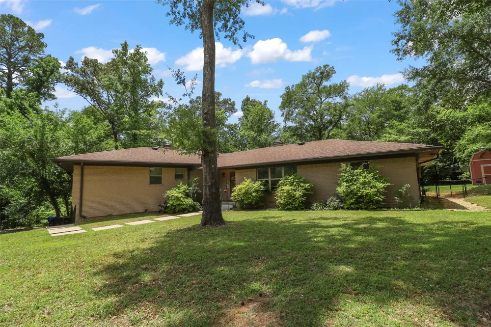 707 Tullie Drive Longview, TX 75601
