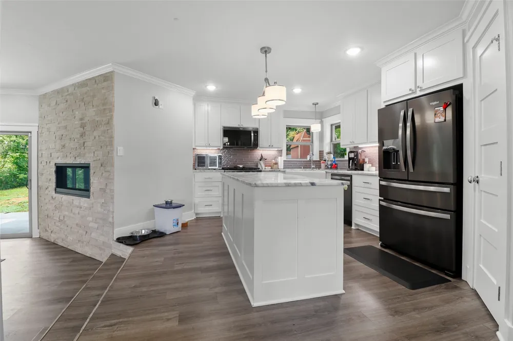 707 Tullie Drive Longview, TX 75601