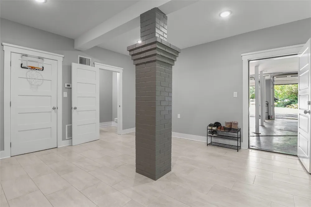 707 Tullie Drive Longview, TX 75601