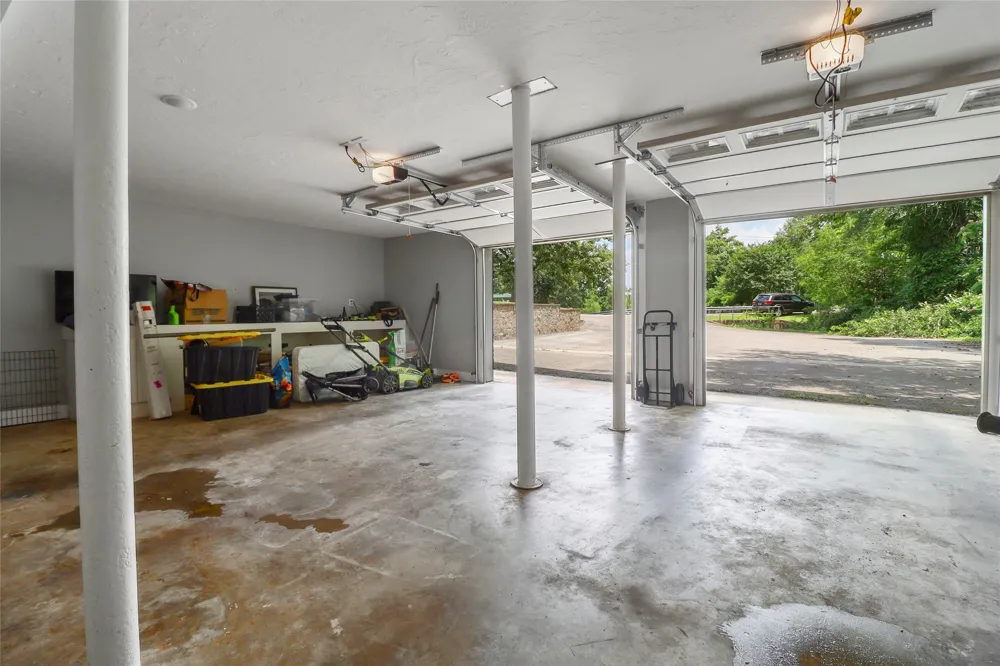 707 Tullie Drive Longview, TX 75601