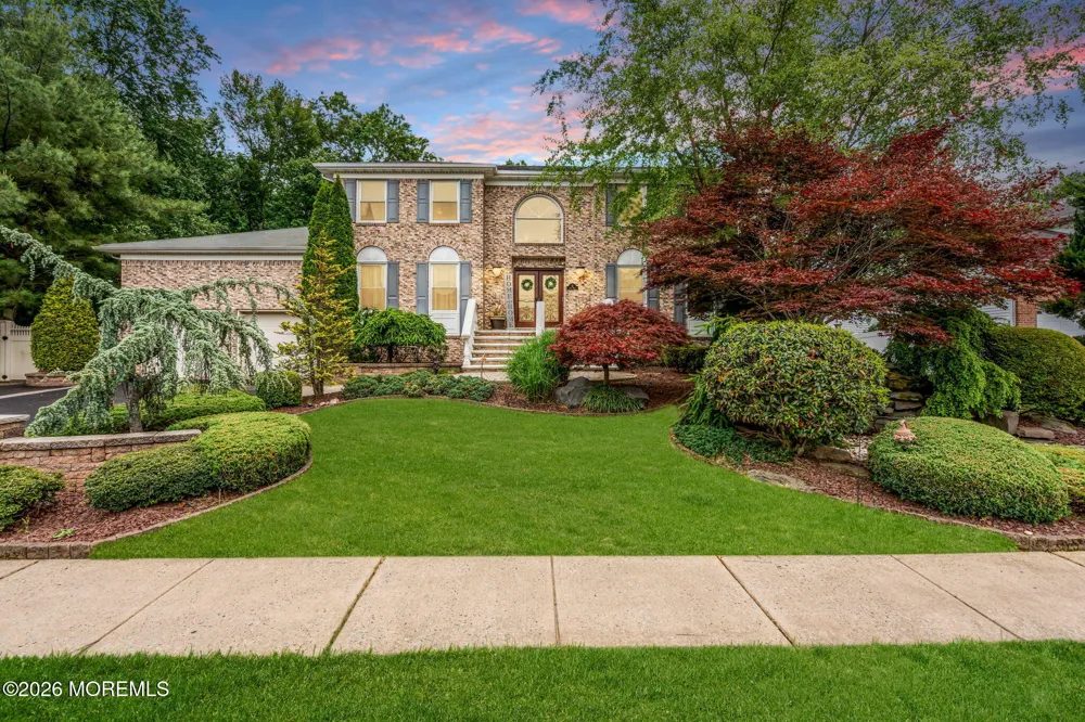 21 Ryan Road Marlboro, NJ 07746