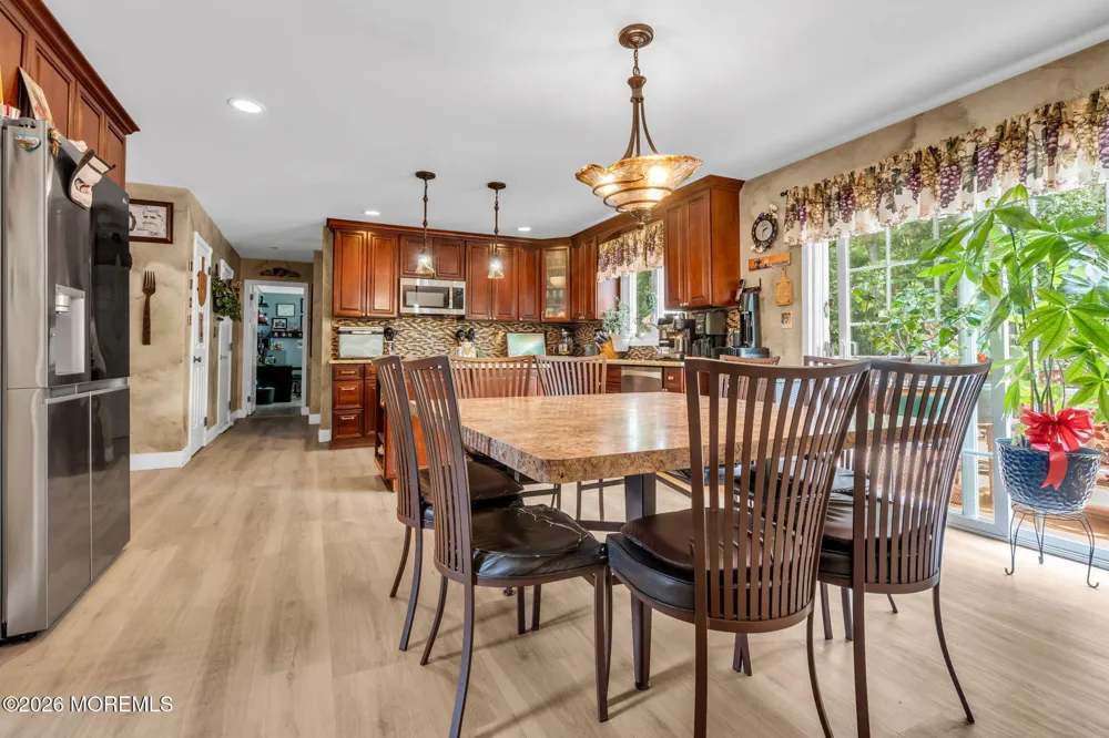 21 Ryan Road Marlboro, NJ 07746