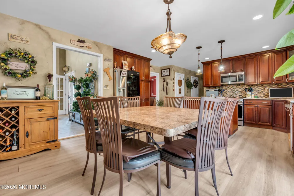 21 Ryan Road Marlboro, NJ 07746