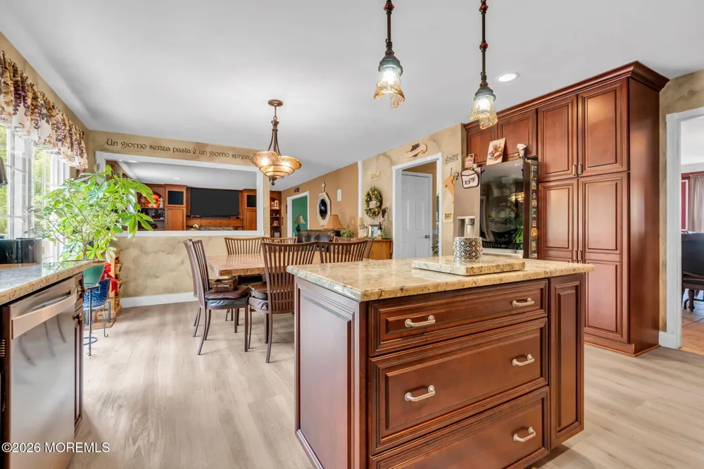 21 Ryan Road Marlboro, NJ 07746