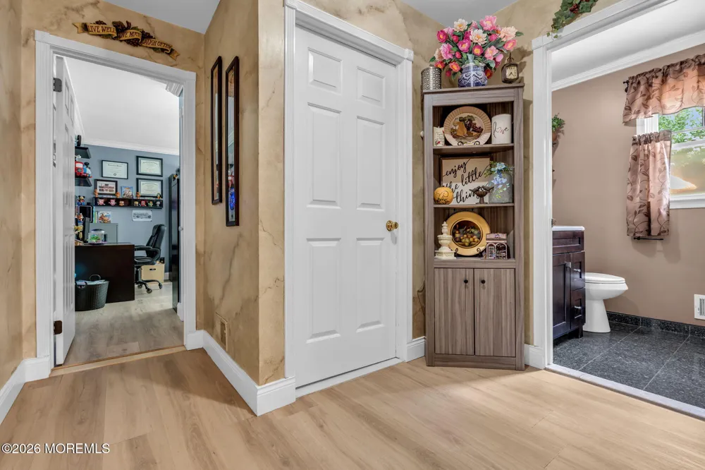 21 Ryan Road Marlboro, NJ 07746