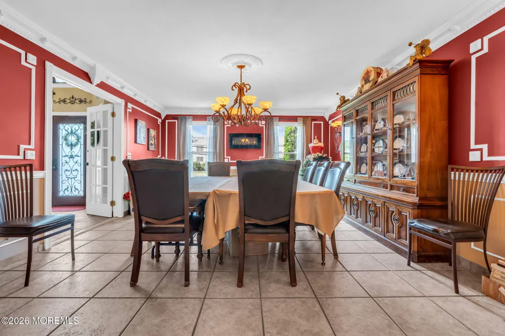 21 Ryan Road Marlboro, NJ 07746