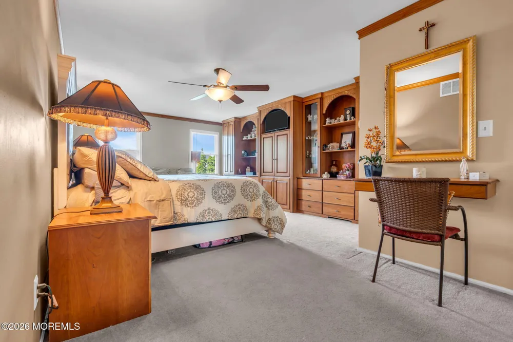 21 Ryan Road Marlboro, NJ 07746