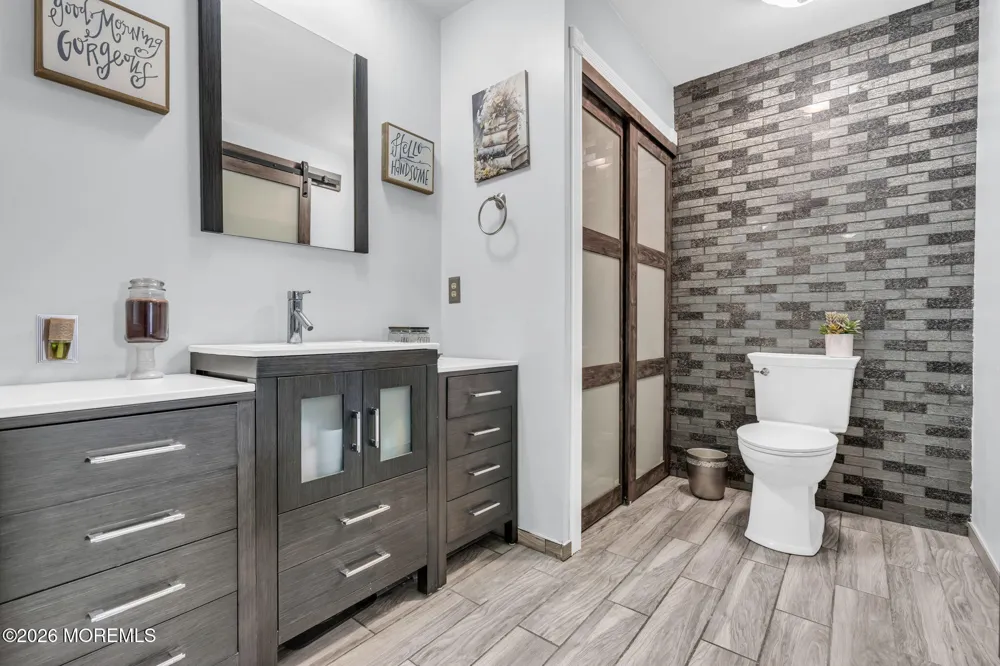21 Ryan Road Marlboro, NJ 07746