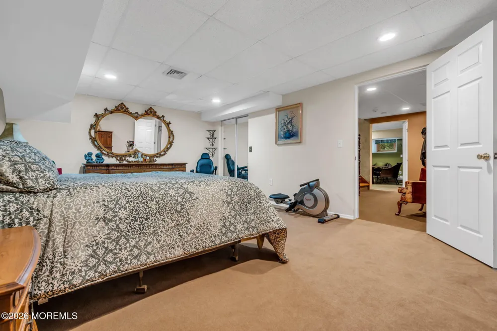21 Ryan Road Marlboro, NJ 07746