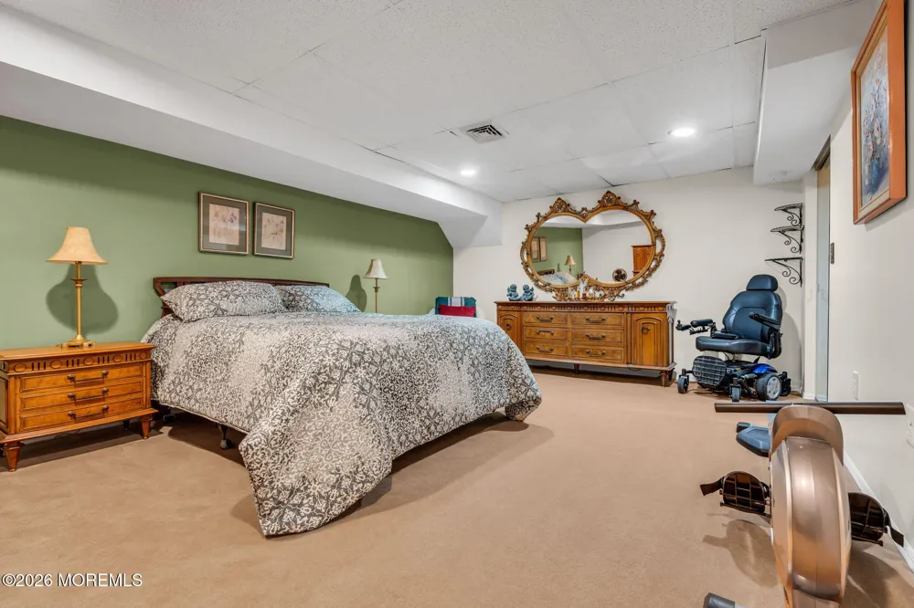 21 Ryan Road Marlboro, NJ 07746