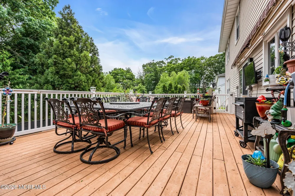 21 Ryan Road Marlboro, NJ 07746