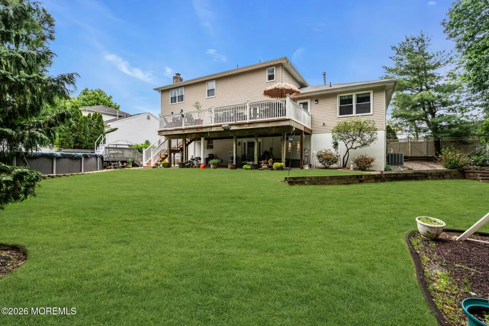 21 Ryan Road Marlboro, NJ 07746