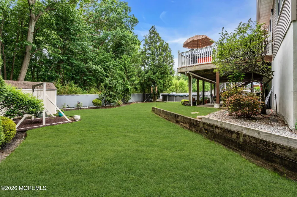 21 Ryan Road Marlboro, NJ 07746