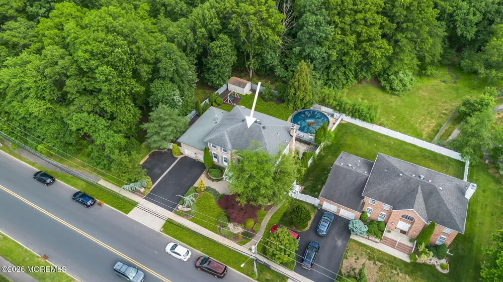 21 Ryan Road Marlboro, NJ 07746