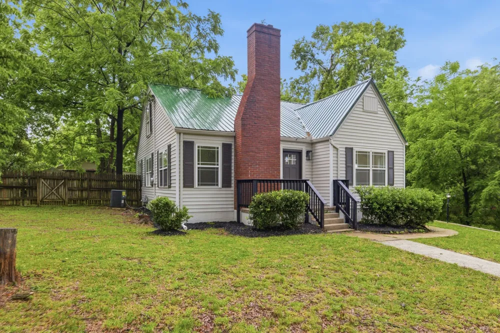 305 S Irwin St Manchester, TN 37355