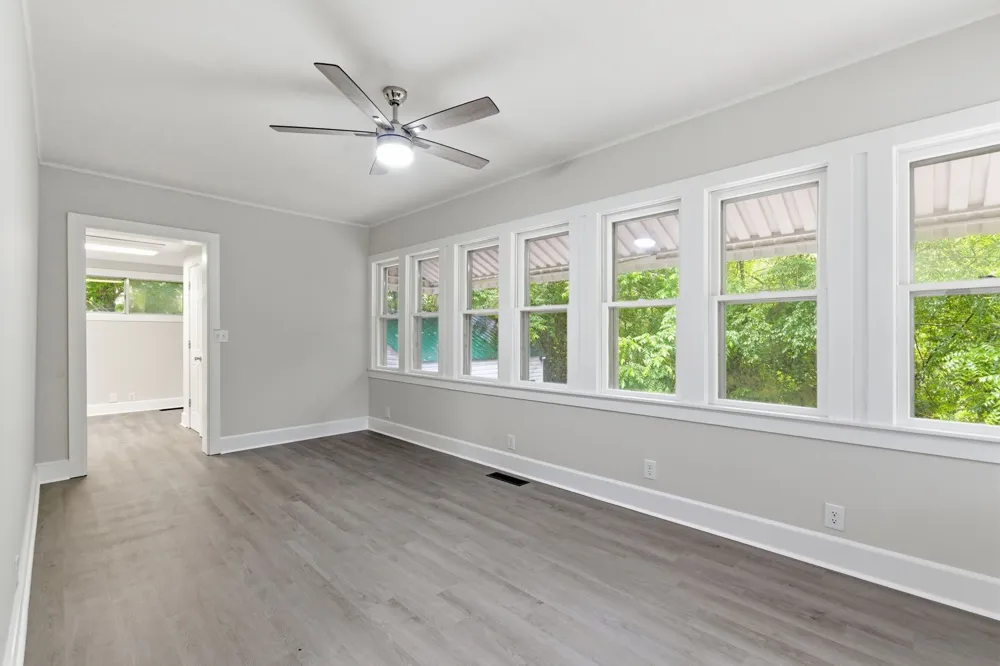 305 S Irwin St Manchester, TN 37355