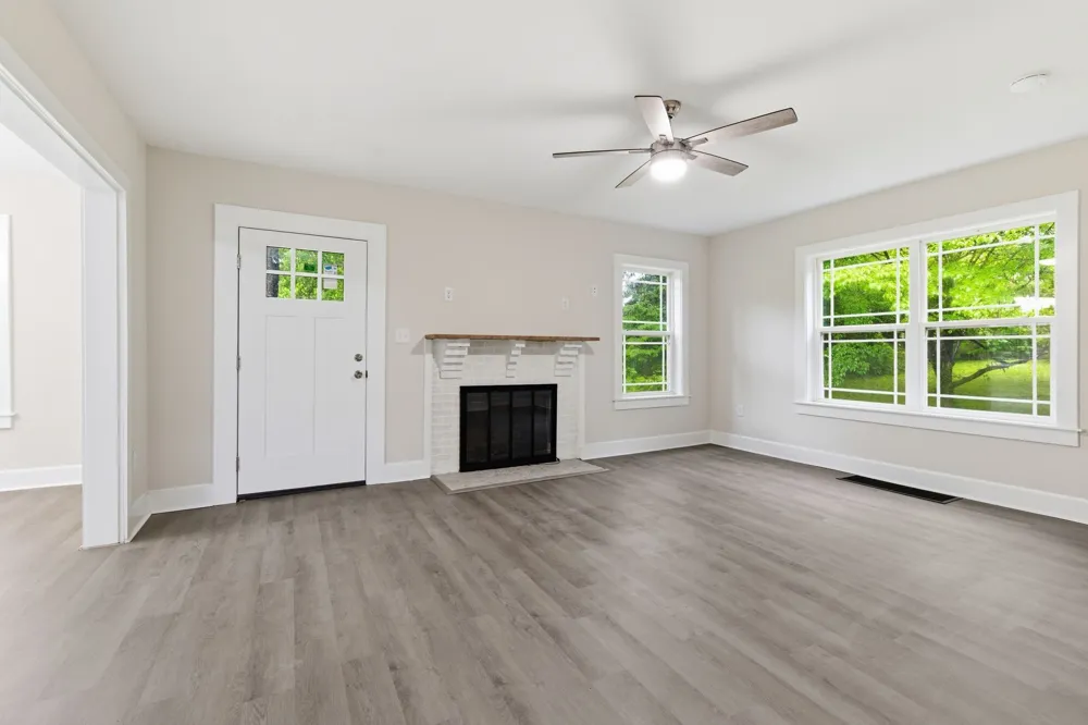 305 S Irwin St Manchester, TN 37355