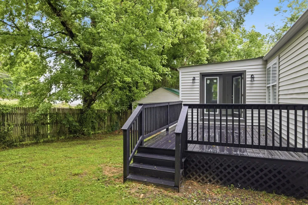 305 S Irwin St Manchester, TN 37355