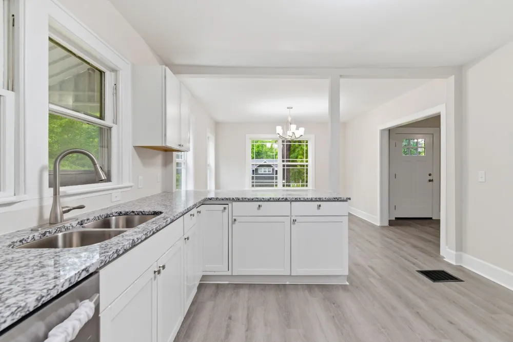 305 S Irwin St Manchester, TN 37355