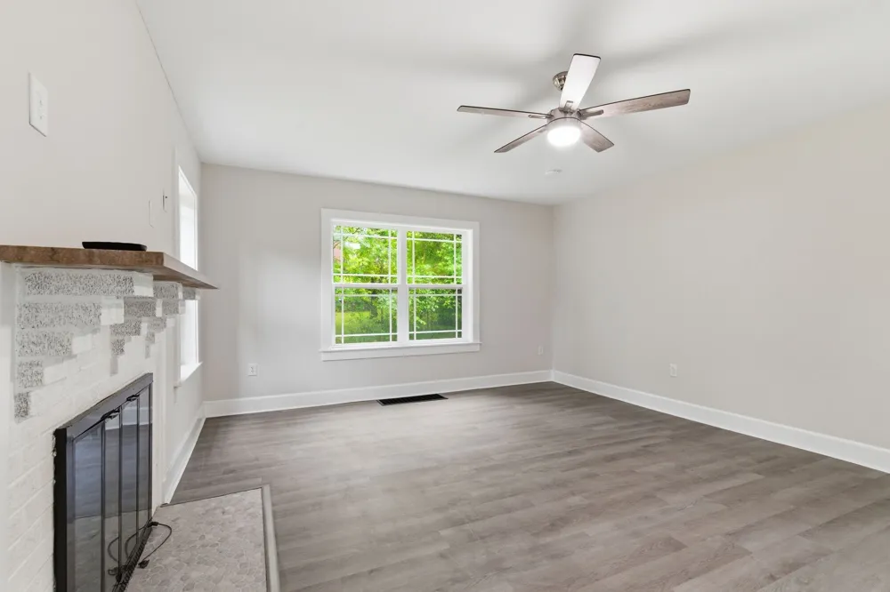 305 S Irwin St Manchester, TN 37355