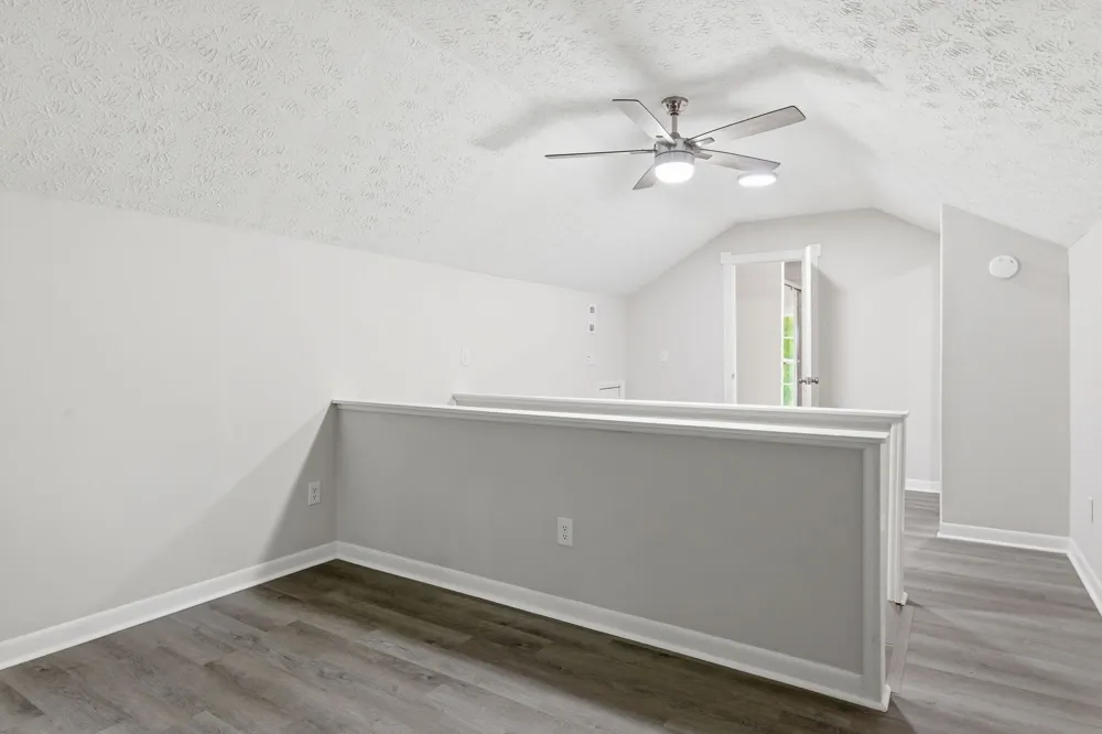 305 S Irwin St Manchester, TN 37355