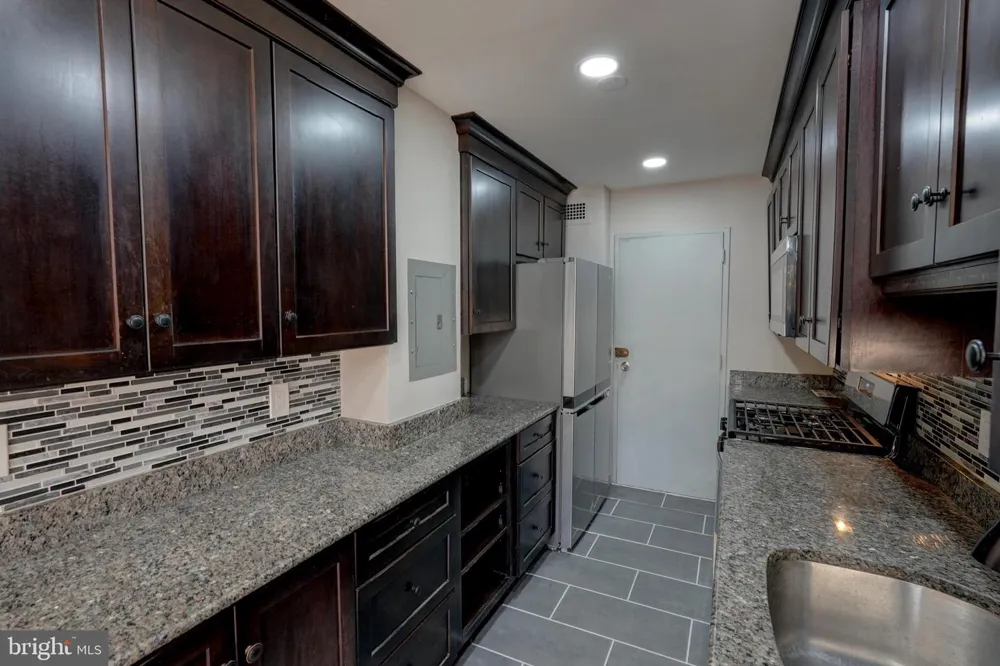 1900 LYTTONSVILLE ROAD #110 Silver Spring, MD 20910