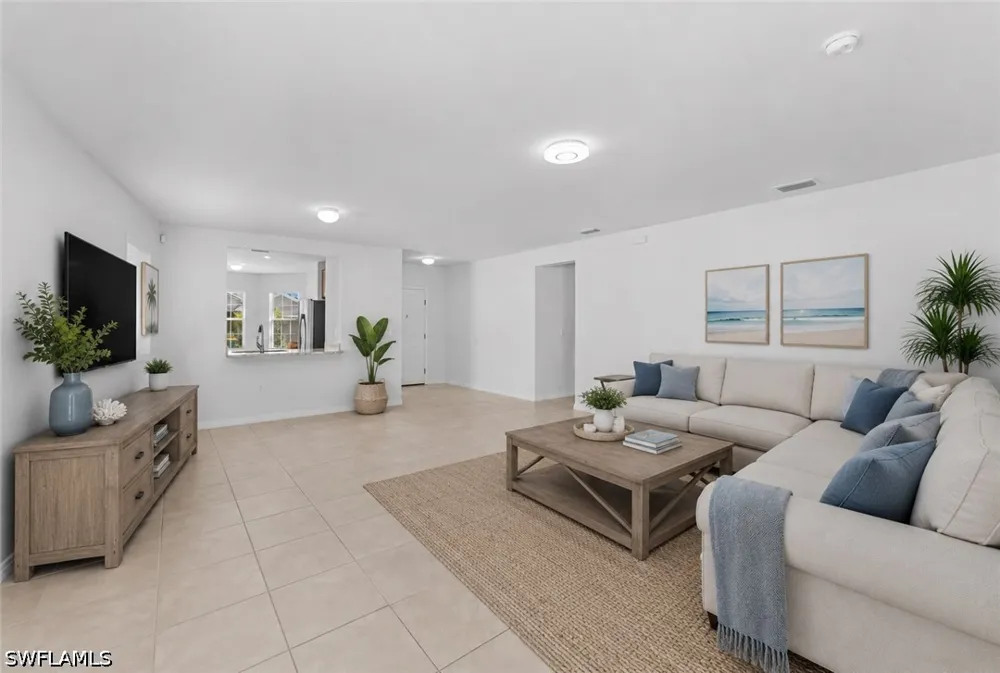 Hadley Place W Naples, FL 34104