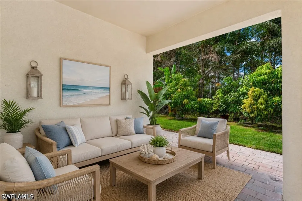 Hadley Place W Naples, FL 34104