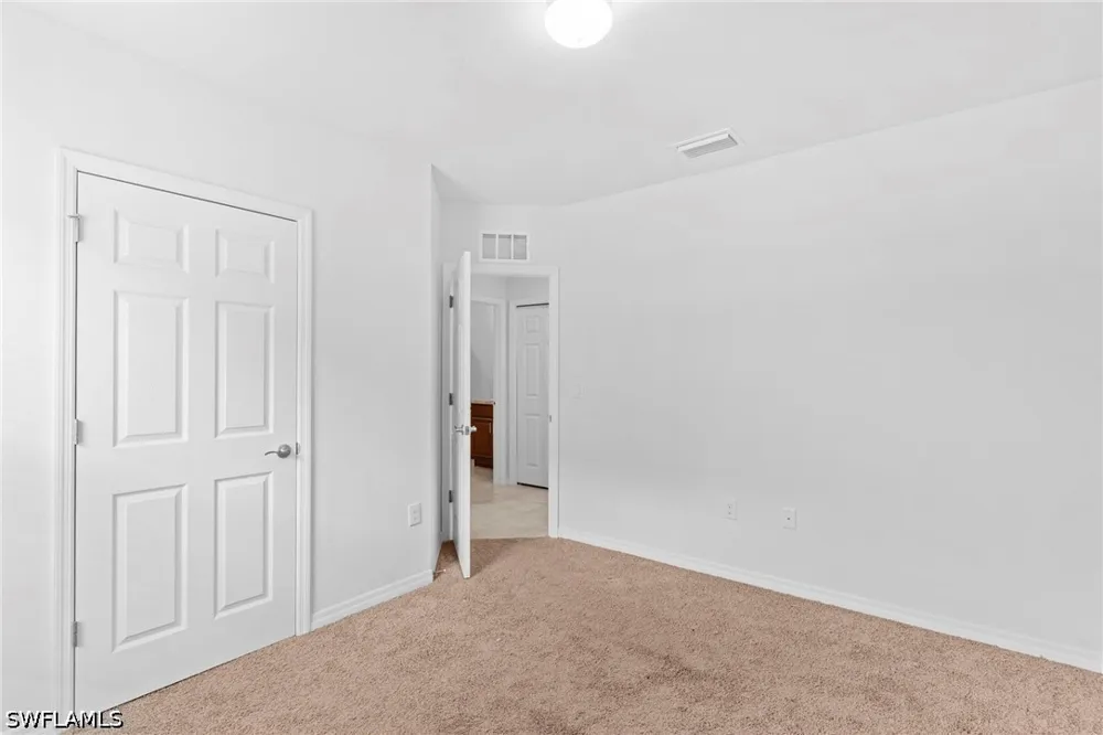 Hadley Place W Naples, FL 34104