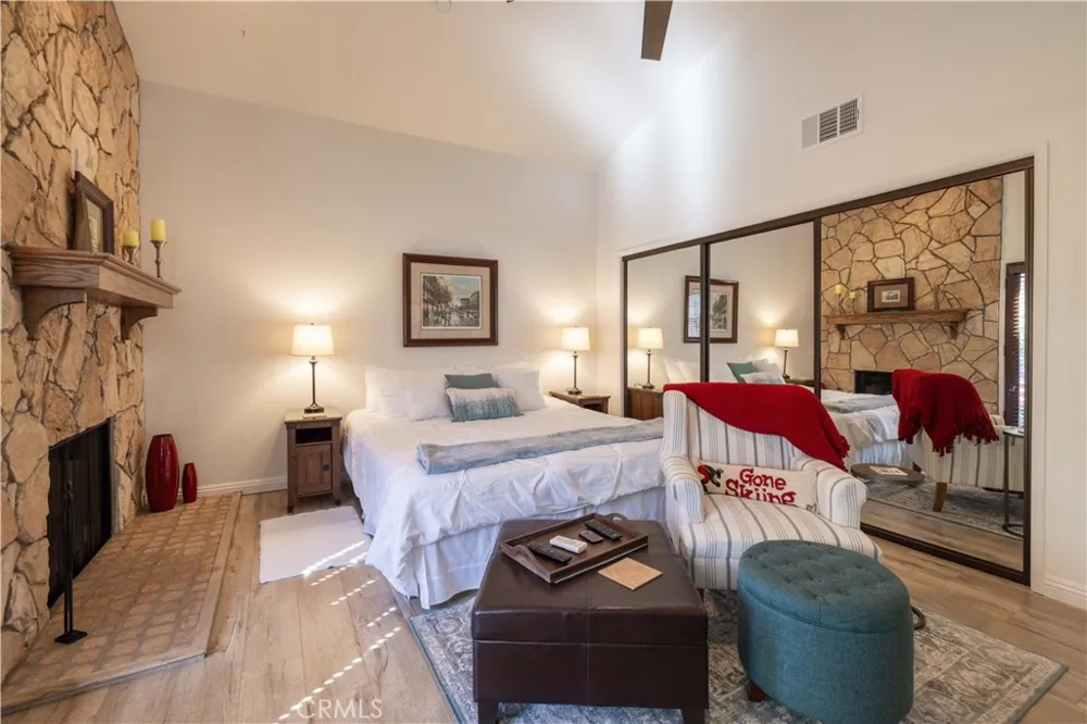 39802 Lakeview Drive #17 Big Bear Lake, CA 92315
