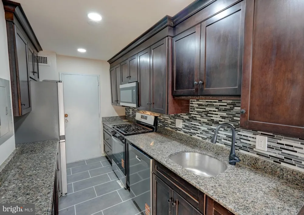 1900 LYTTONSVILLE ROAD #110 Silver Spring, MD 20910